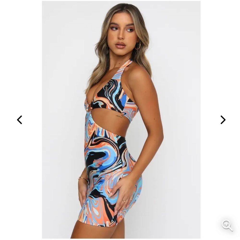 White Fox Boutique Like No Other Mini Dress size small orange/blue/black - Picture 4 of 14